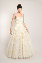 50s Gothé Ball Gown