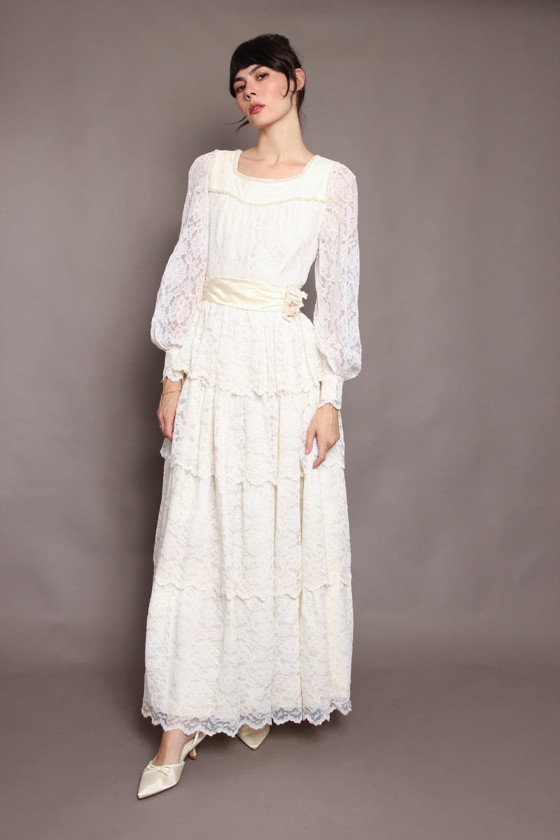 chinese dress ladies 70s Tiered Lace Wedding Dress