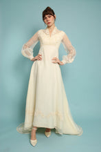 70s Romantic Bishop Sleeve Wedding Dress With Train