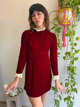 1960s Maroon Velvet Mini Dress With Bow Tie & Lace Collar - XS