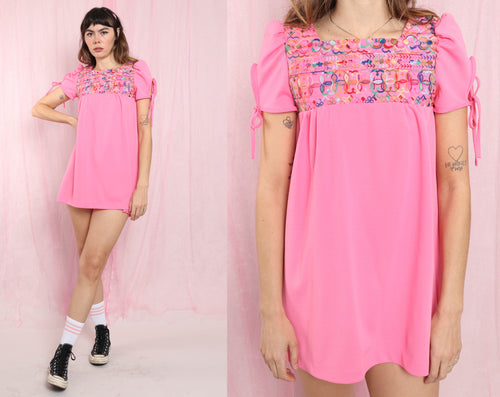 ❤️ 70s Embroidered Micro Mini Dress