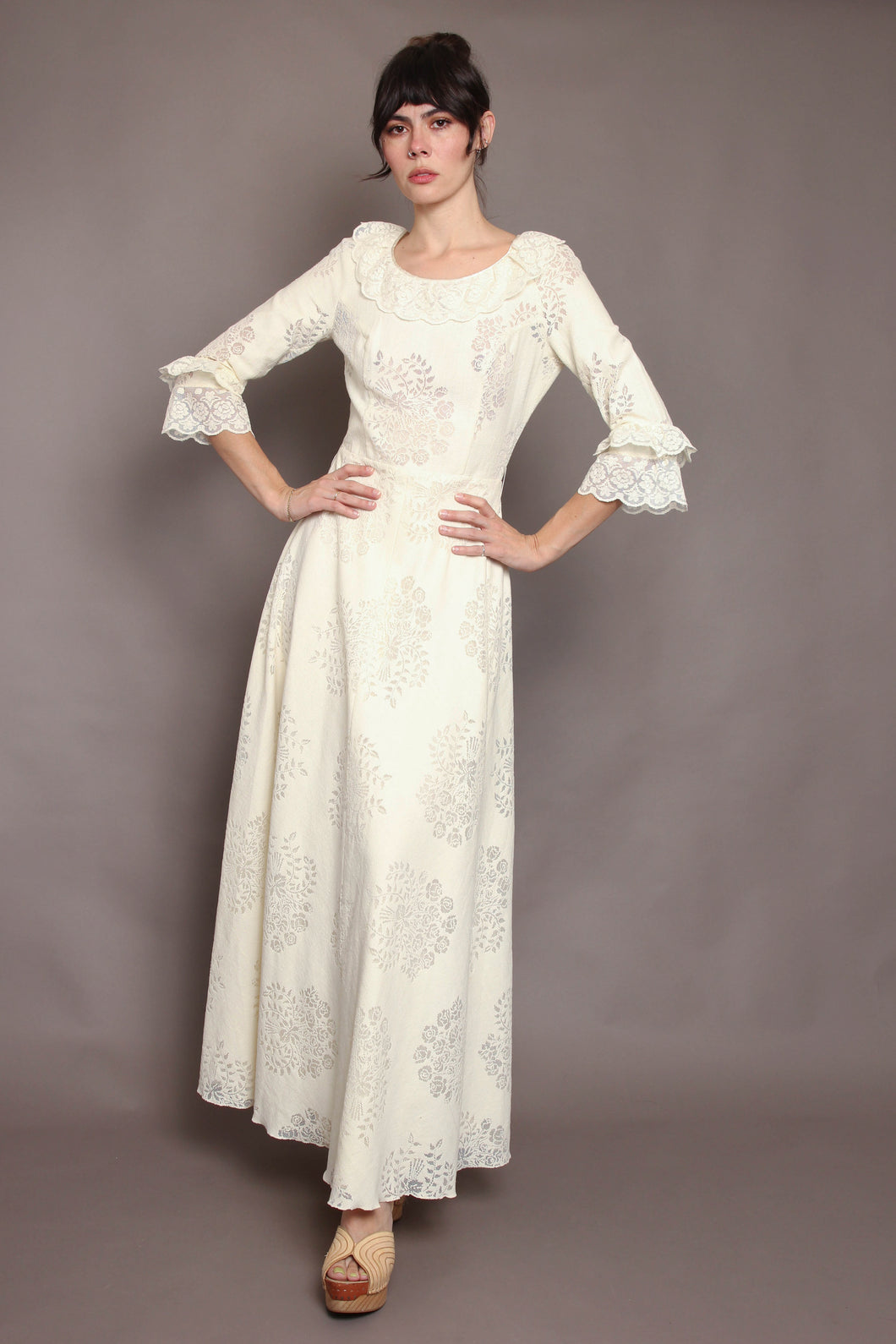 70s Lace Bell Sleeve Dress Luxie Vintage 70s Lace Bell Sleeve Dress Luxie Vintage