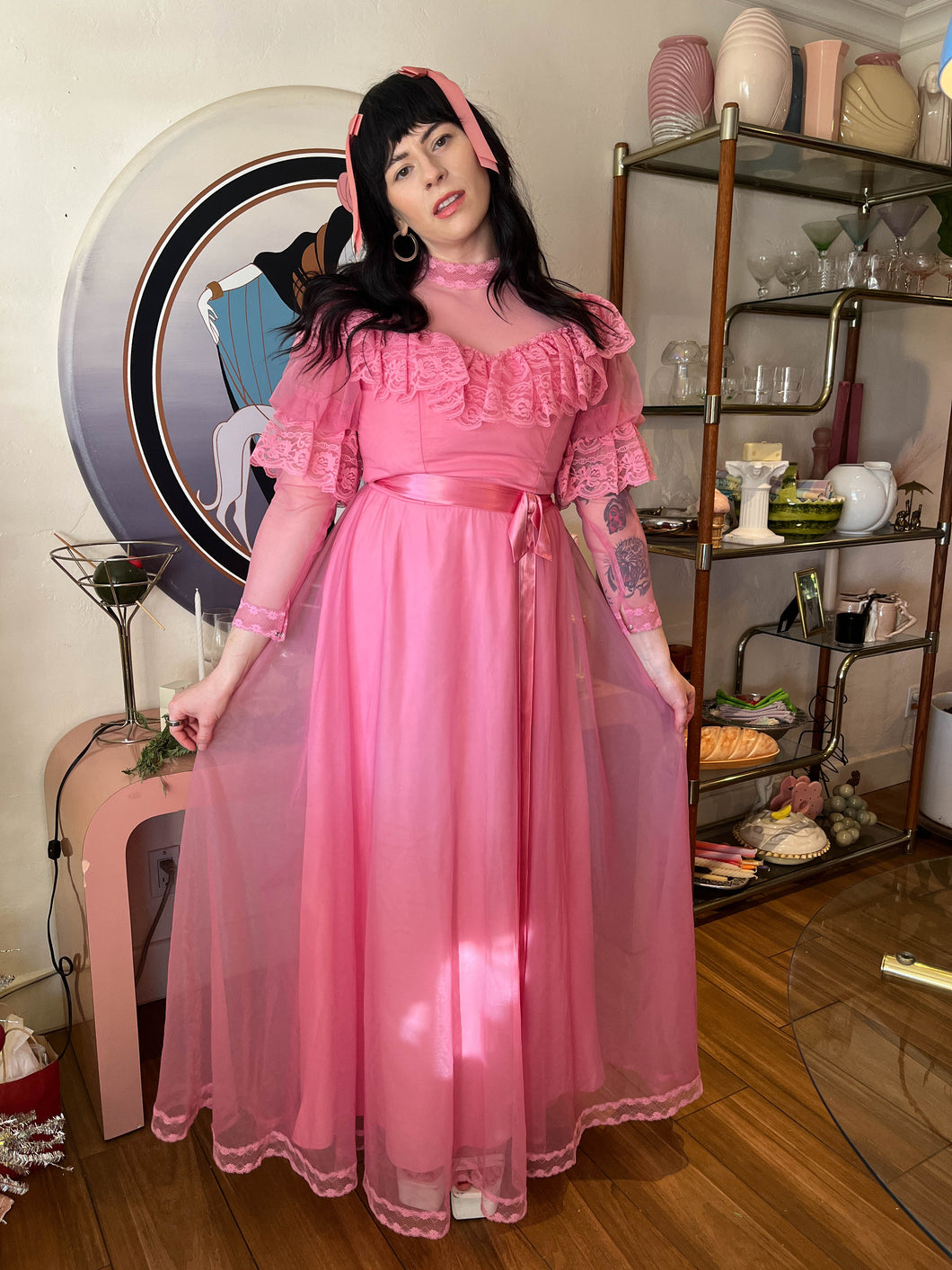 victorian dress pink Prom Dresses Outfit Puffy Skirt Lace Floral Evening Occasion Gown A timeless Rococo ball gown with intricate floral lace and ruffles Victorian Bouquet Girls Dress Pink
