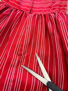 ❤️ 70s Red Striped Gown