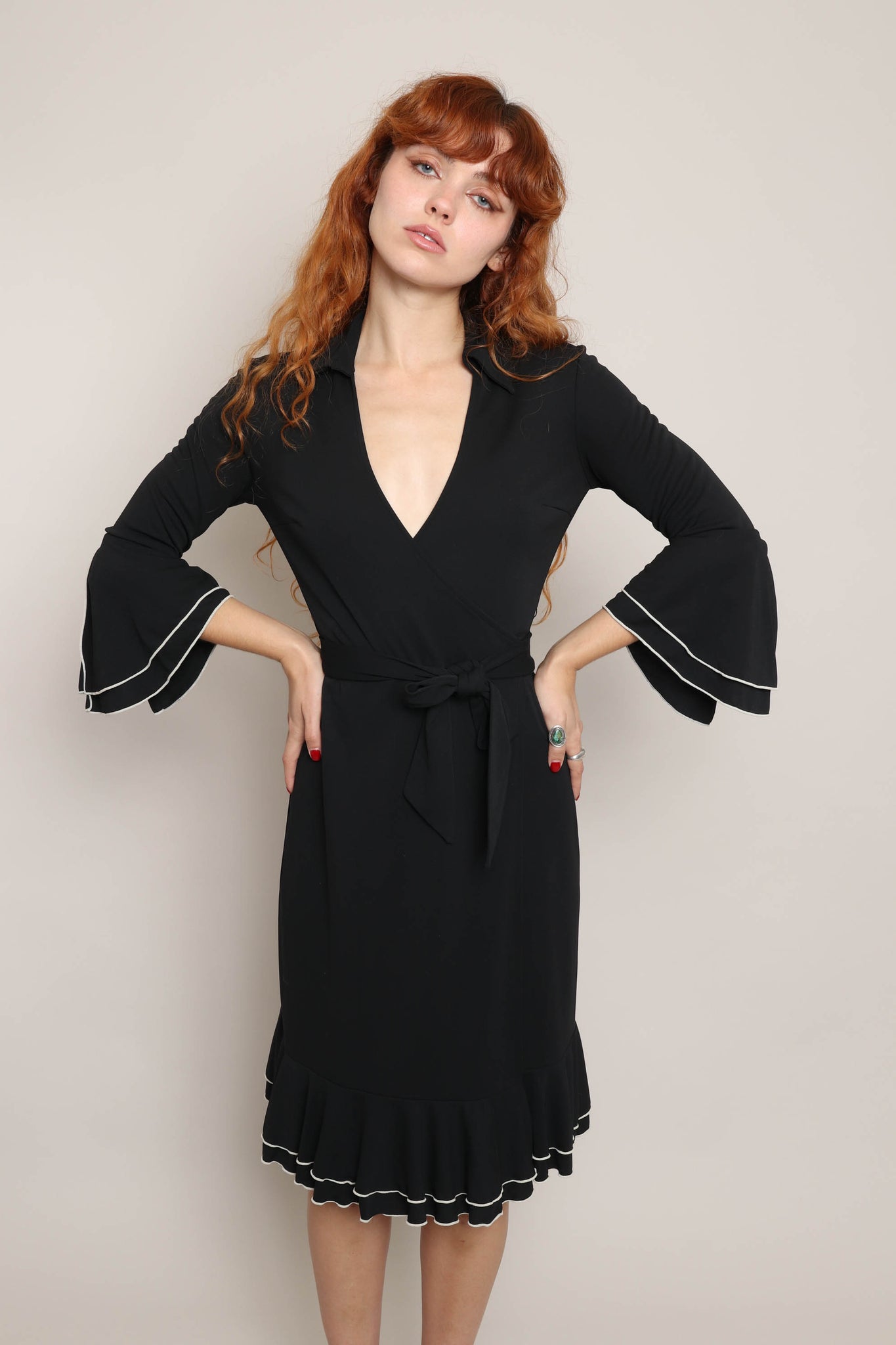 00s Express Bell Sleeve Dress Luxie Vintage 00s Express Bell Sleeve Dress Luxie Vintage