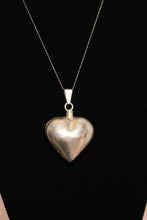 ❤️ 70s Heart Shaped Sterling Silver Pendant