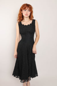 50s Scalloped Neckline Dress