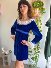1960s Blue Velvet Babydoll Mini Dress With Flutter Lace Collar - XS