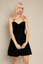 1990s Gunne Sax By Jessica McClintock Black Velvet Sweetheart Mini Dress