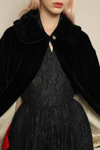 1930s Black Velvet Shirred Evening Coat With Collar
