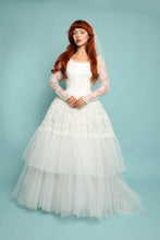 50s Ballgown Lace & Chiffon Wedding Dress