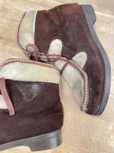 70s Yodelers Winter Boots