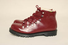 00s Dr. Martens Holt Boots