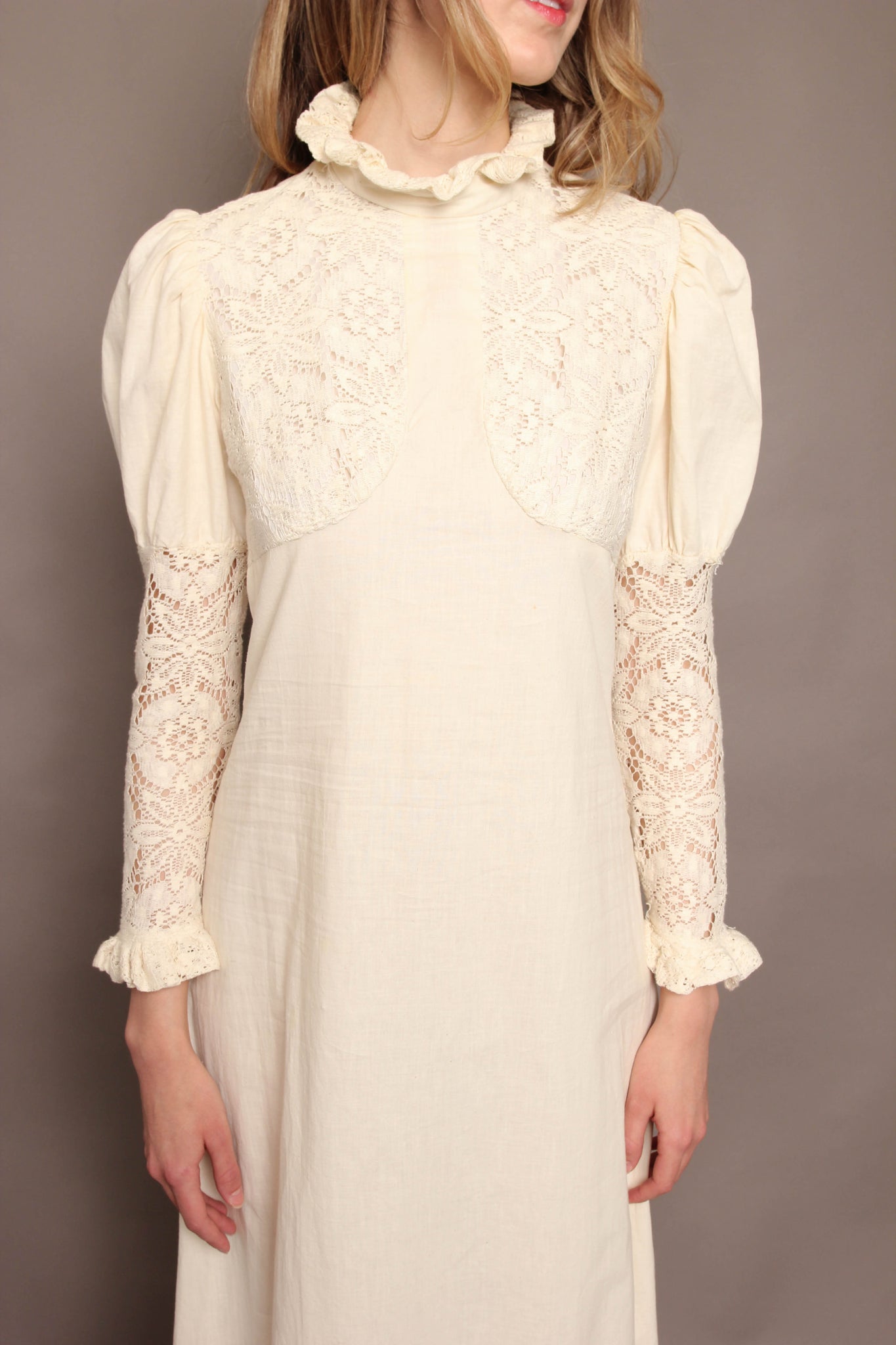 70s Juliet Sleeve Crochet Dress Luxie Vintage 70s Juliet Sleeve Crochet Dress Luxie Vintage