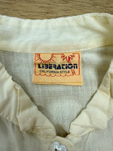 ❤️ 70s Heart Button Edwardian Blouse