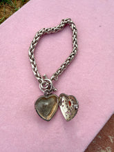 ❤️ 90s Heart Shaped Locket Bracelet