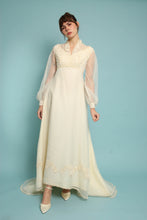 70s Romantic Bishop Sleeve Wedding Dress With Train
