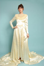 40s Liquid Satin Wedding Dress With Train