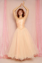 ❤️ 50s Fairy Tale Romance Gown