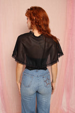 ❤️ 70s Flirty Ruffle Cape