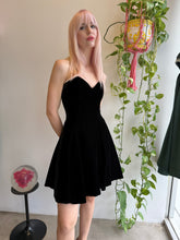 1990s Gunne Sax By Jessica McClintock Black Velvet Sweetheart Mini Dress