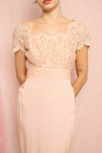 ❤️ 50s Pink Scalloped Lace Dress