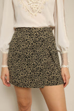 Y2K Banana Republic Taupe Floral Mini Skort