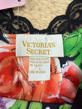 1990s Victoria's Secret Gold Label Floral Pajamas Set