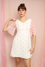 ❤️ 70s Floral Bell Sleeve Dress